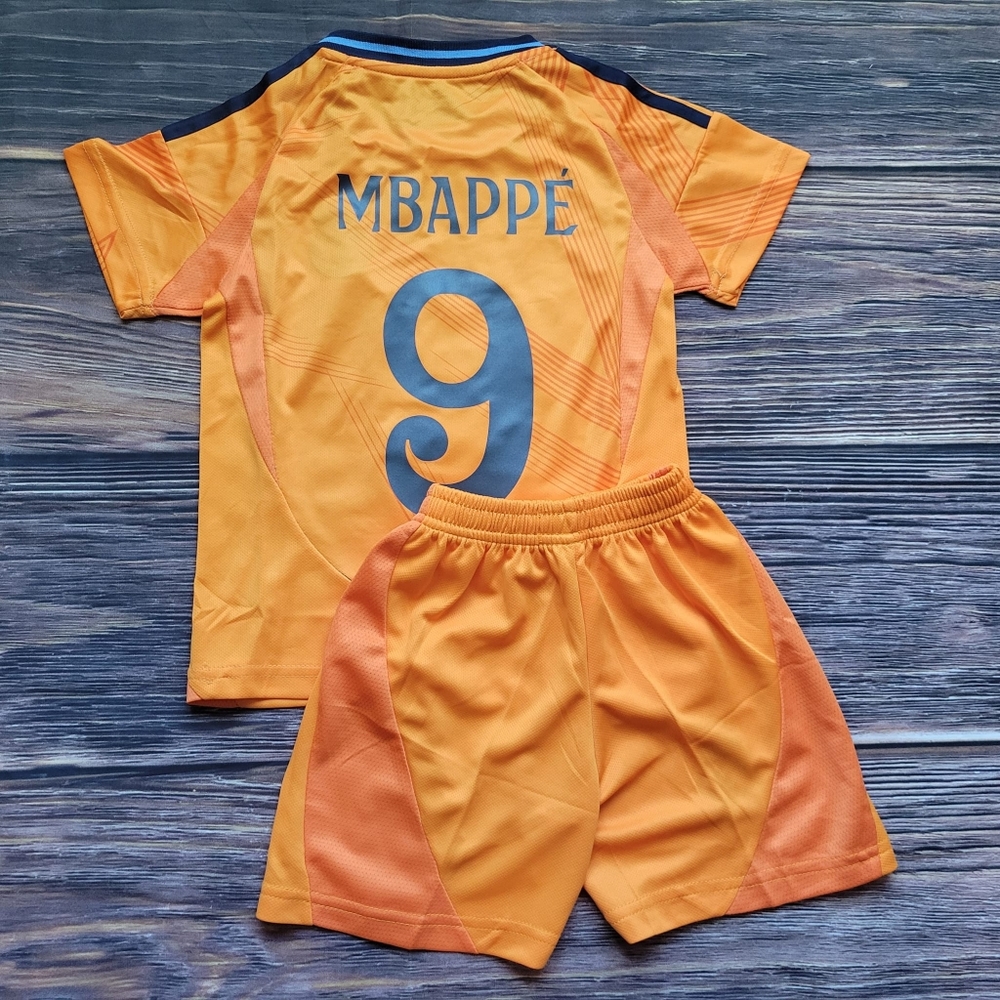 Real Madrid away kid's soccer uniform